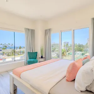 Apartment Luxury Ocean Views In Palm, Palm Beach