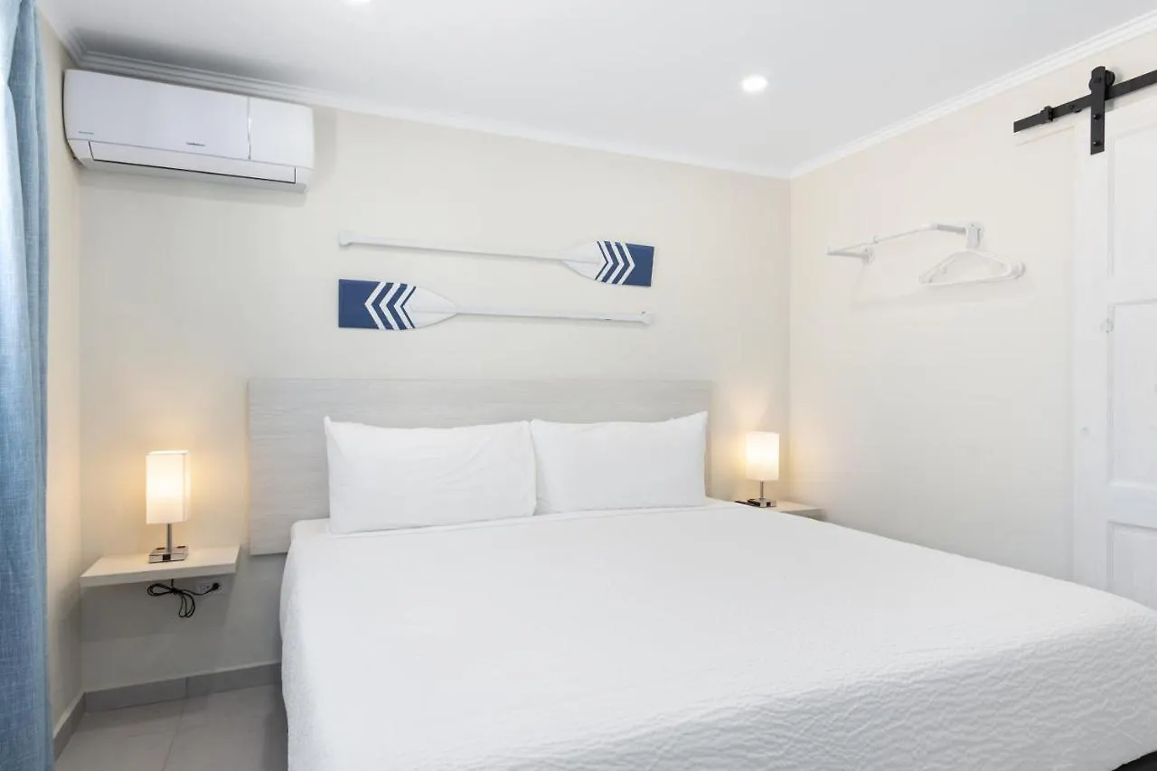 Summerside 5 Palm Beach Apartment